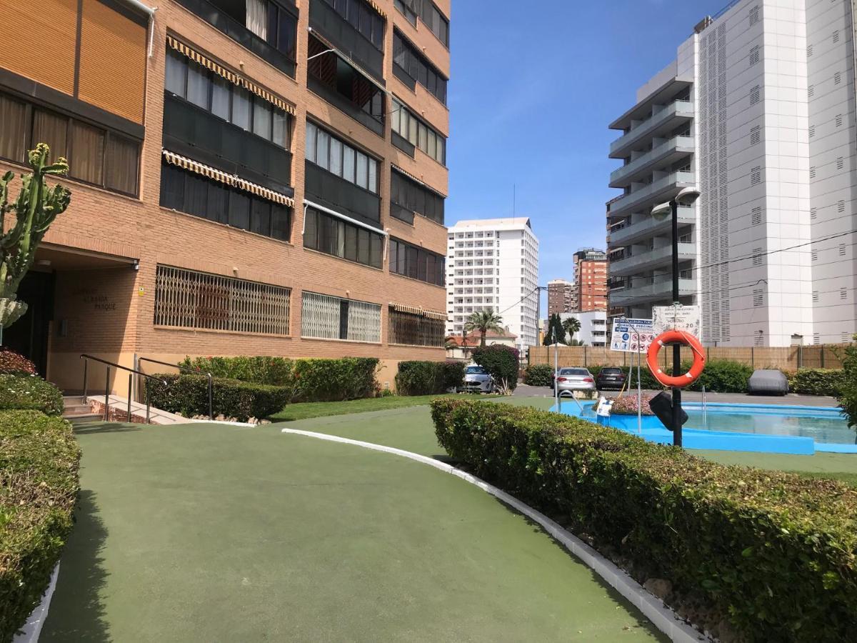 Albaida Park Apartment Бенидорм Экстерьер фото